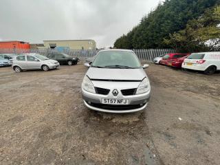 Renault Scenic 2 поколение [рестайлинг]