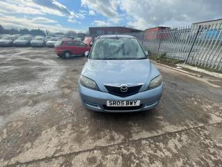 Mazda 2 1 поколение DY