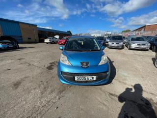 Peugeot 107 1 поколение