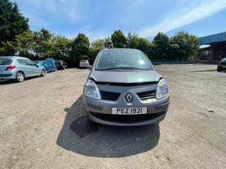 Renault Modus 1 поколение