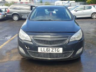 Opel Astra J