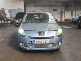 Peugeot 5008 1 поколение T8