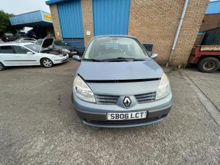 Renault Scenic 2 поколение