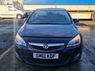 Opel Astra J