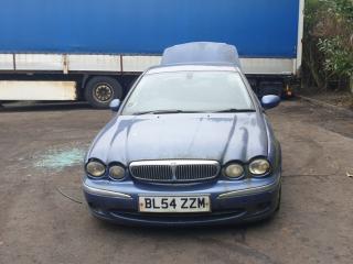 Jaguar X-Type 1 поколение X400