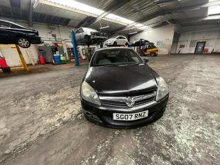 Opel Astra GTC H [рестайлинг]