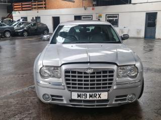 Chrysler 300C 1 поколение