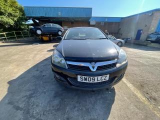 Opel Astra GTC H [рестайлинг]