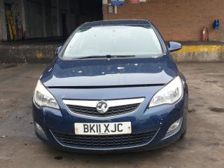 Opel Astra J