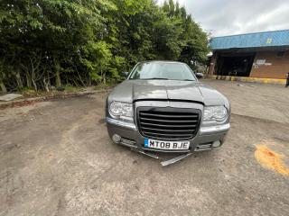 Chrysler 300C 1 поколение