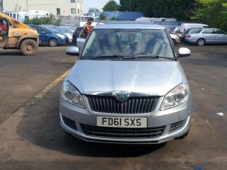 Skoda Fabia 2 поколение [рестайлинг] 5J