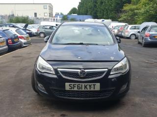 Opel Astra J