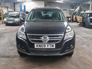 Volkswagen Tiguan 1 поколение