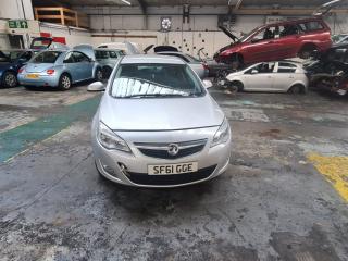 Opel Astra J