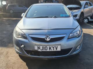 Opel Astra J