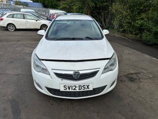 Opel Astra J