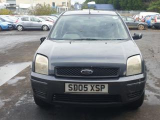 Ford Fusion 1 поколение