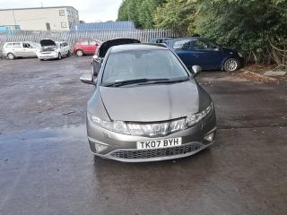 Honda Civic 8 поколение