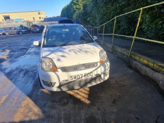 Ford Fiesta 5 поколение [рестайлинг]