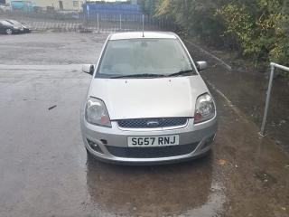Ford Fiesta 5 поколение [рестайлинг]