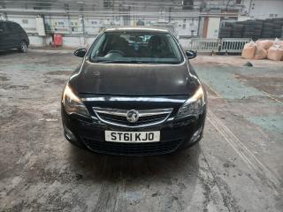 Opel Astra J