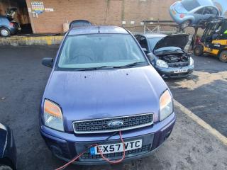 Ford Fusion 1 поколение [рестайлинг]