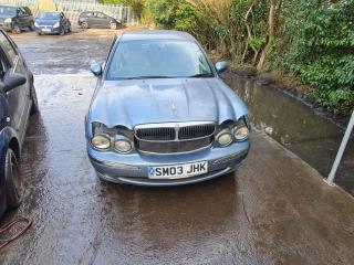 Jaguar X-Type 1 поколение X400