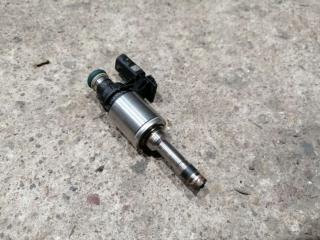 форсунка Skoda Octavia 3 поколение (A7) 2015, 1.4 л., бензин, 04E906036Q