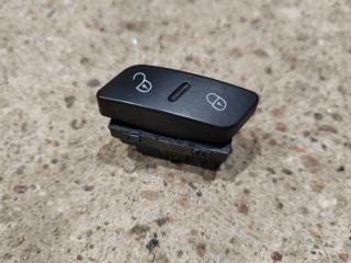 кнопка центрального замка Volkswagen Tiguan 1 поколение 2008, 2.0 л., дизель, 1K0962126B