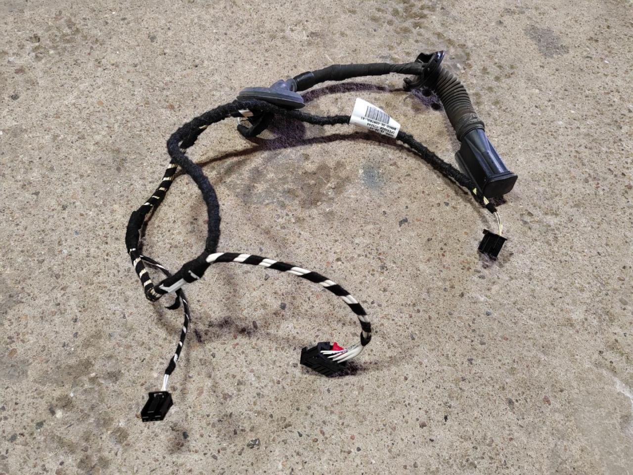 дверная проводка Volkswagen Tiguan 2 поколение 2018, 2.0 л., TFSI, 5NN971693 - фото №1