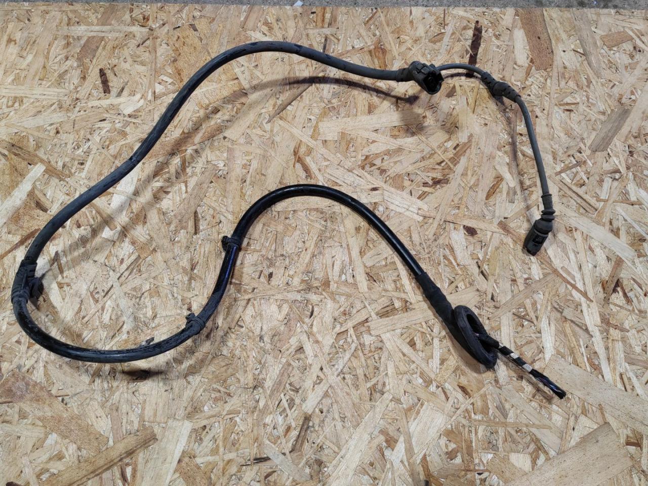 провод датчика ABS Volkswagen Tiguan 2 поколение 2018, 2.0 л., TFSI, 5NA927902R - фото №1