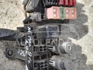 блок предохранителей Mitsubishi Galant 6 поколение 1991, 2.0 л., бензин, МКПП, хетчбэк 5 дв.