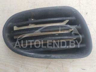 заглушка (решетка) в бампер Mitsubishi Carisma 1 поколение 1997, 1.8 л., бензин, МКПП, хетчбэк 5 дв.