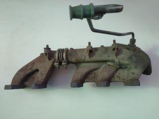 коллектор выпускной Audi A6 1993, 2.3 л., бензин, МКПП, седан, 054129591