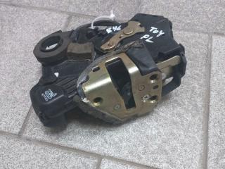 замок двери передней левой Toyota Avensis 2 поколение (T250) 2005