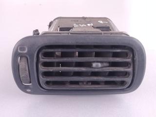 дефлектор обдува салона Nissan Sunny N14 1992, 1.6 л., бензин, МКПП, хетчбэк 5 дв., 68760-63C00