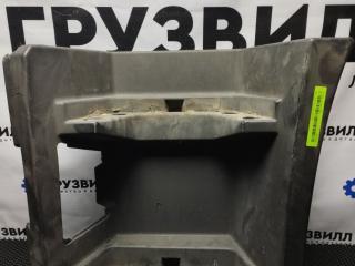 корпус подножки левый Renault T-Series 1 поколение (2013 - 2026), 82574835, 7482574835, 7423315401, 7423315557