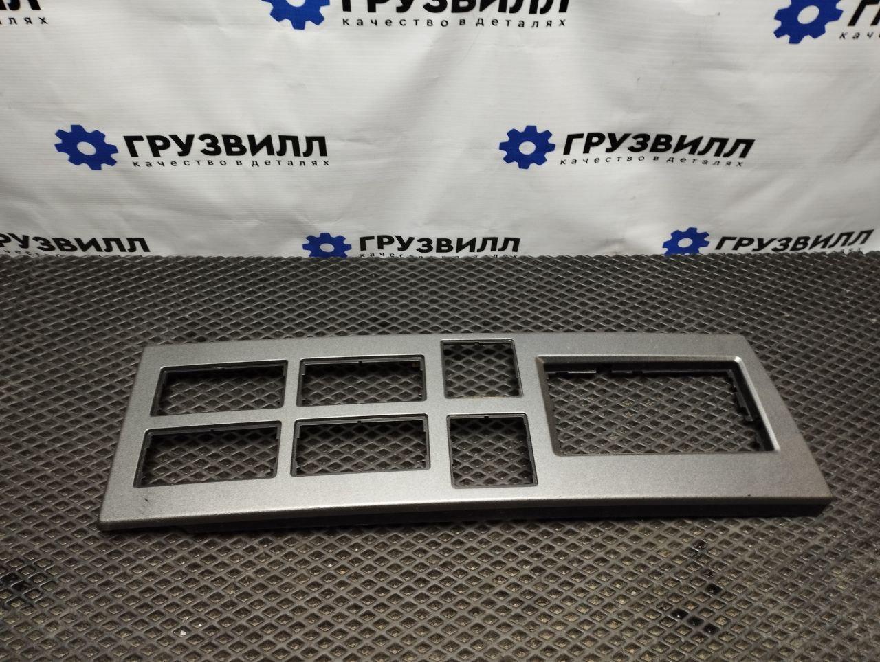 накладка на торпедо (консоль) Renault T-Series 1 поколение (2013 - 2026), 82705901, 82579321, 82575120 - фото №1