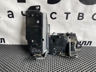 крепление бампера Renault T-Series 1 поколение (2013 - 2026), 7482554233