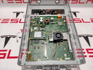 Компьютер MCU (большой сенсорный дисплей МЦУ) Tesla Model S 1 поколение 2015, 1004777-00-L