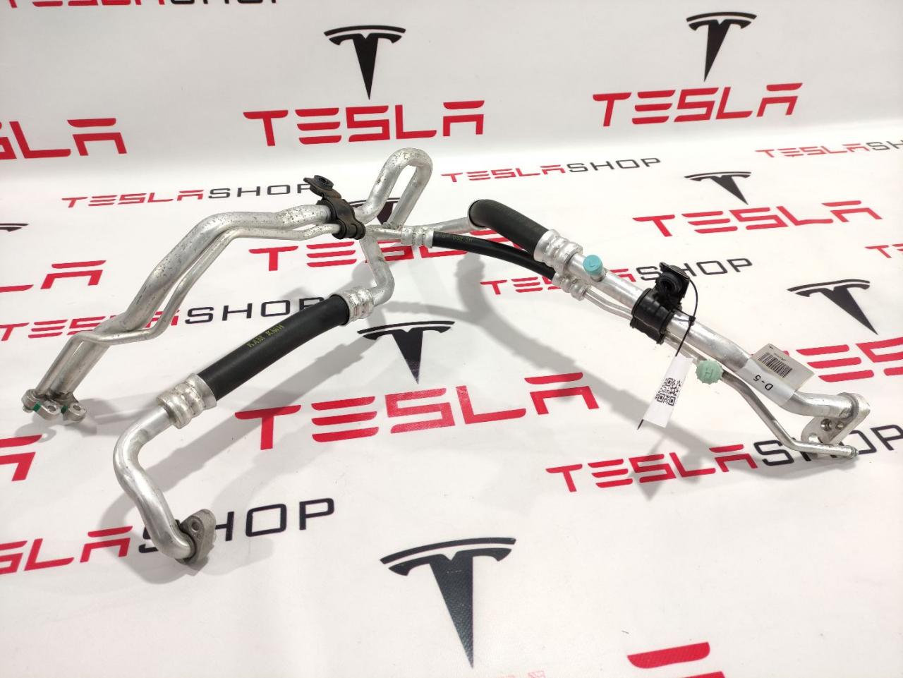 Трубка радиатора кондиционера Tesla Model S 1 поколение 2015, 1031670-00-F - фото №1