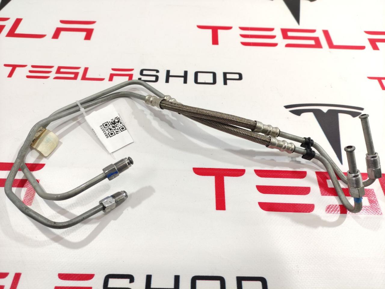 трубка тормозная Tesla Model 3 1 поколение 2019, 1044711-00-D - фото №1
