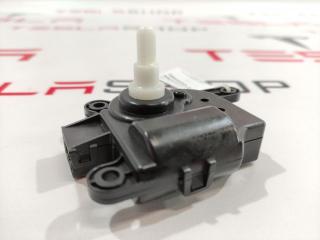 Сервопривод режимный (печки) Tesla Model S 1 поколение 2014, 6008248, 1116135-00-B, D332-GG6AA