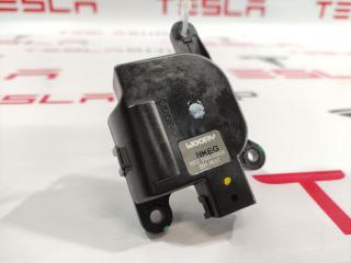Сервопривод режимный (печки) Tesla Model S 1 поколение 2014, 6008248, 1116135-00-B, D332-GG6AA