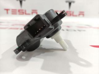 Сервопривод режимный (печки) Tesla Model S 1 поколение 2014, 6008248, 1116135-00-B, D332-GG6AA