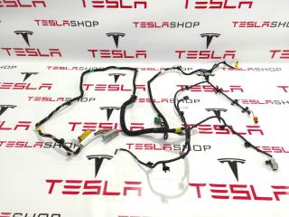 Электропроводка сиденья водительского Tesla Model 3 1 поколение 2019, 1489060-02-C, 1076116-02-C