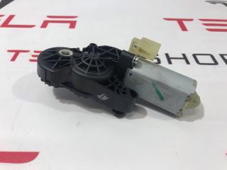 Электродвигатель регулировки угла наклона спинки водит./пассаж. Tesla Model Y 1 поколение (2020 - 2026), 1079773-00-B