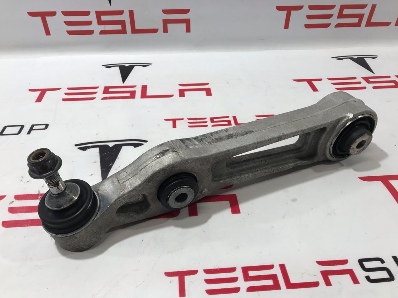 рычаг передний Tesla Model S 1 поколение 2015, 1027351-00-C, 1048951-00-B, 6007997-00-B - фото №1