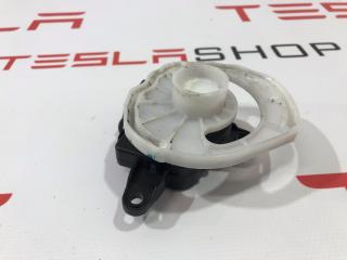 Сервопривод режимный (печки) Tesla Model S 1 поколение 2015, 6008243, 1116135-00-B, D266-EB9AA01