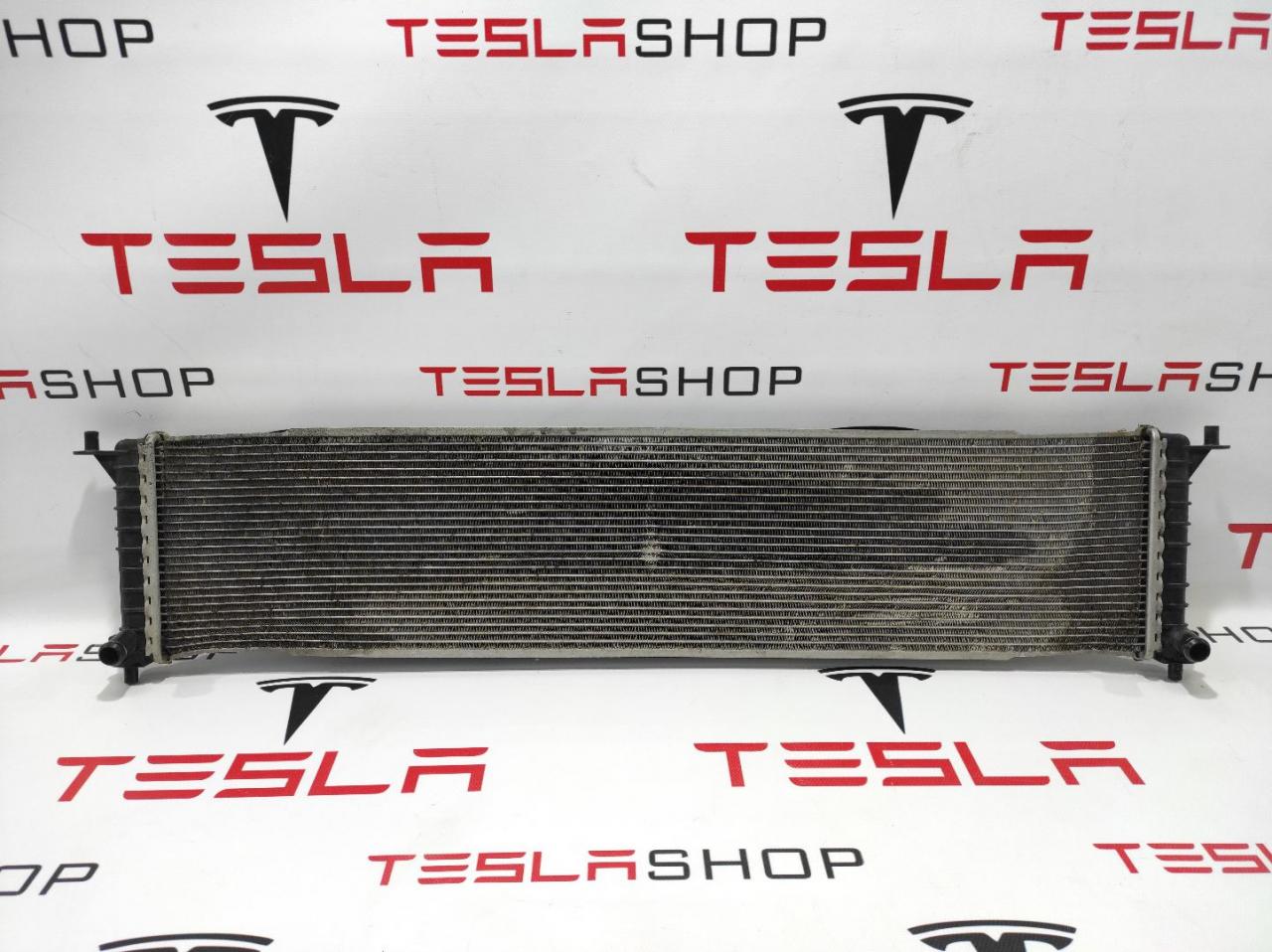 радиатор (основной) Tesla Model S 1 поколение 2016, 6007372-00-A - фото №1